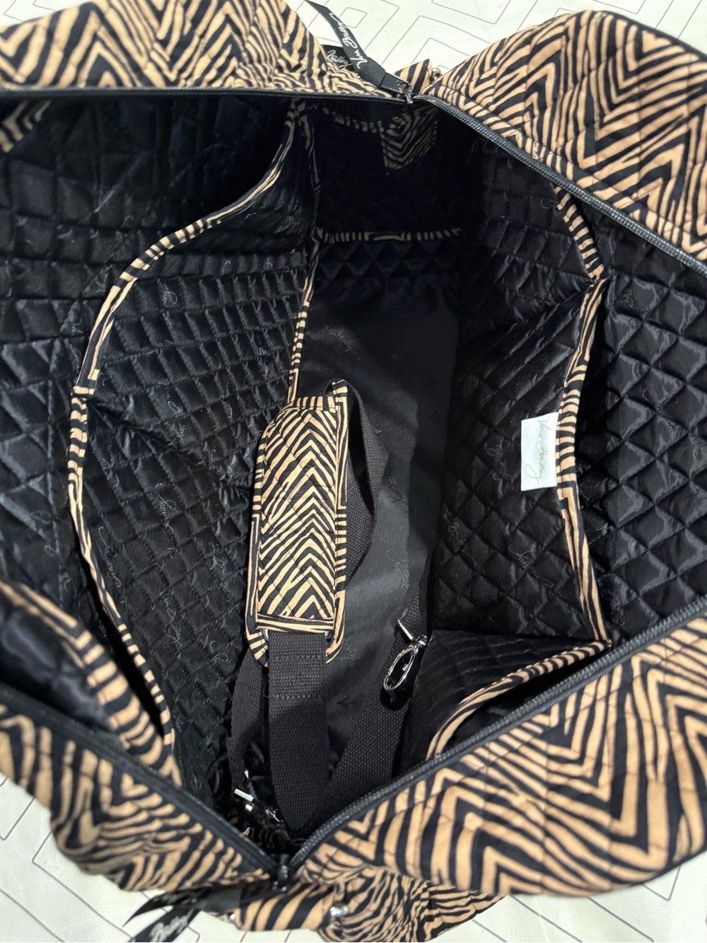 Vera Bradley Black/Brown Overnight Travel Bag - Picture 10 of 12